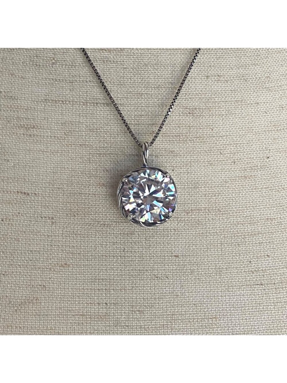 Sterling Silver 925 IL Large Round Prong Set CZ Pendant Necklace 18" Chain - Picture 11 of 15